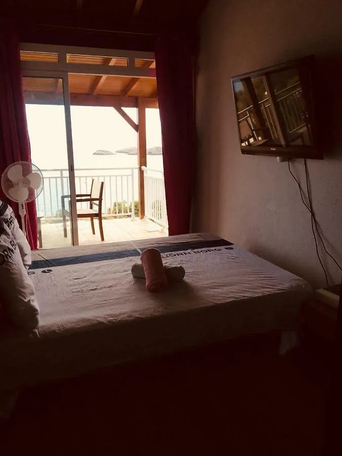 13 residence belle de nuit Bouillante Hébergement de vacances