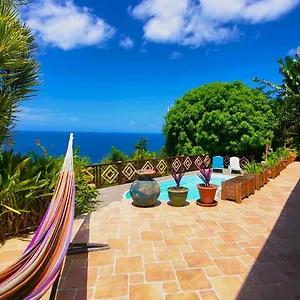 Hébergement de vacances Ti'roucou 3 étoiles - Vue Et Piscine Privée Sans Vis à Vis, Bouillante
